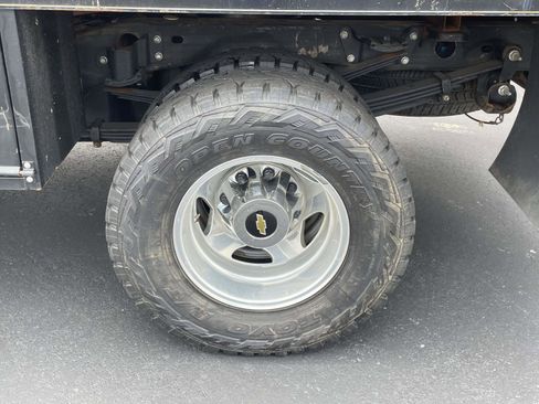 Used 2022 Chevrolet Silverado 3500 High Country AWD/4WD image 11