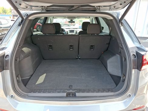 Certified 2024 Chevrolet Equinox LT FWD image 30