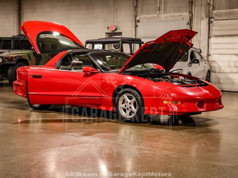 Used 1995 Pontiac Firebird Formula RWD image 65