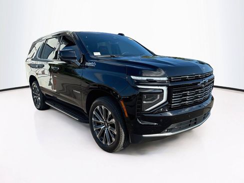 Used 2025 Chevrolet Tahoe High Country AWD/4WD image 7