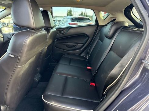 Used 2013 Ford Fiesta Titanium image 14
