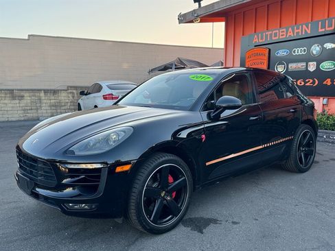 Used 2017 Porsche Macan GTS AWD/4WD image 8