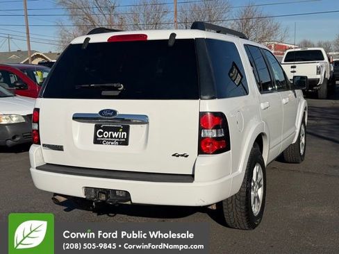 Used 2010 Ford Explorer XLT image 5