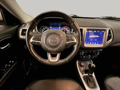 Used 2018 Jeep Compass Latitude w/ Popular Equipment Group AWD/4WD image 6