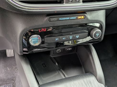 New 2026 Ford Escape SE w/ PHEV Premium Package FWD image 23