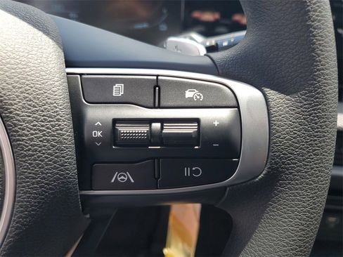 New 2025 Kia Sportage LX image 12