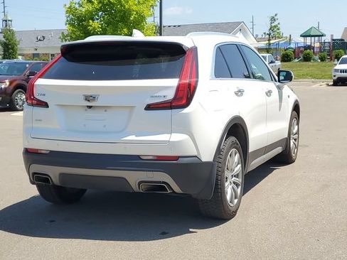 Used 2022 Cadillac XT4 Premium Luxury w/ Safety Alert Package AWD/4WD image 4