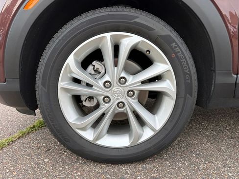 Used 2023 Buick Encore GX Preferred w/ Cold Weather Comfort Package FWD image 9