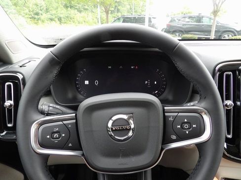 New 2026 Volvo XC40 B5 Plus w/ Protection Package Premier AWD/4WD image 14