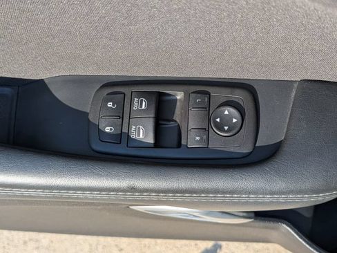 Used 2022 Dodge Challenger GT RWD image 16