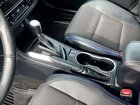 Used 2018 Toyota Corolla SE image 14