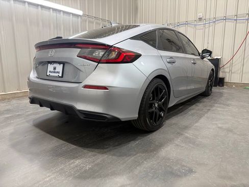 Used 2025 Honda Civic Sport image 14