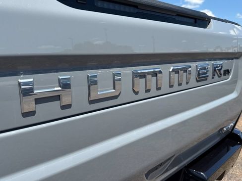 Used 2025 GMC Hummer EV 3X AWD/4WD image 52