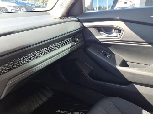 Used 2023 Honda Accord EX image 27