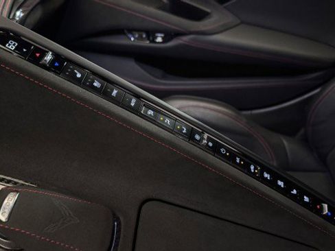 Used 2023 Chevrolet Corvette 3LT w/ Z51 Performance Package image 8