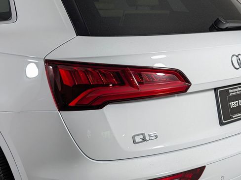 Used 2018 Audi Q5 2.0T Premium Plus AWD/4WD image 16