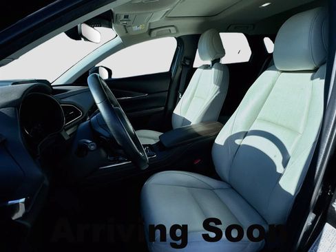 Used 2024 MAZDA CX-30 AWD 2.5 S w/ Premium Package image 5