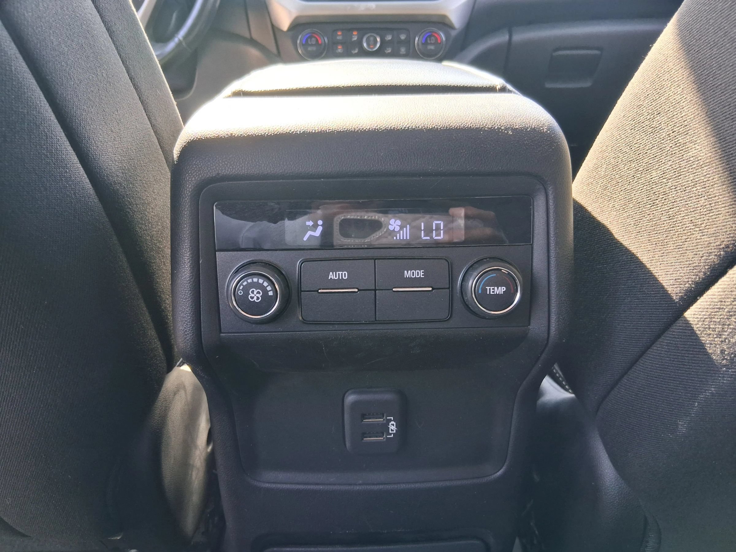 Used 2019 GMC Acadia SLE AWD/4WD image 40
