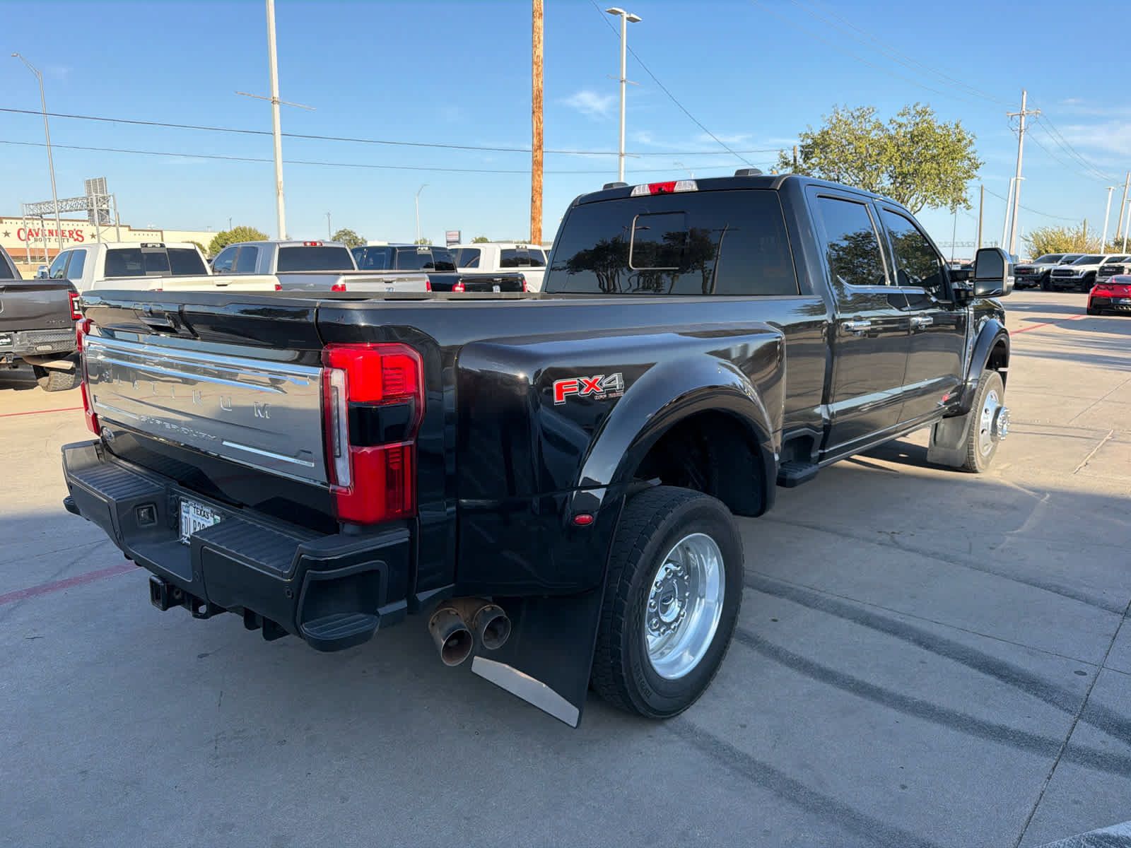 Used 2024 Ford F450 Platinum w/ FX4 Off-Road Package AWD/4WD image 3