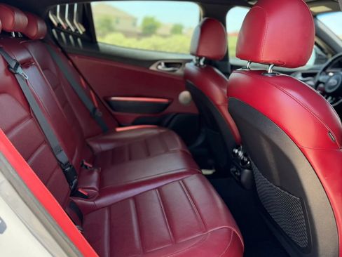 Used 2019 Kia Stinger GT2 RWD image 28