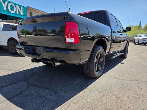Used 2016 RAM 1500 Express w/ Black Ram 1500 Express Group AWD/4WD image 9