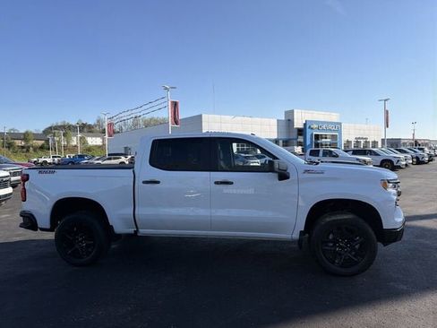 New 2026 Chevrolet Silverado 1500 LT Trail Boss w/ Convenience Package II AWD/4WD image 3