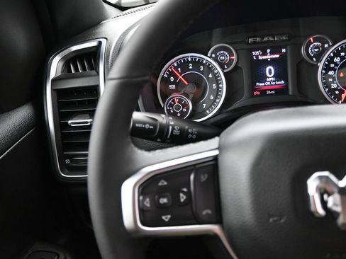 New 2026 RAM 1500 4x4 Crew Cab image 18