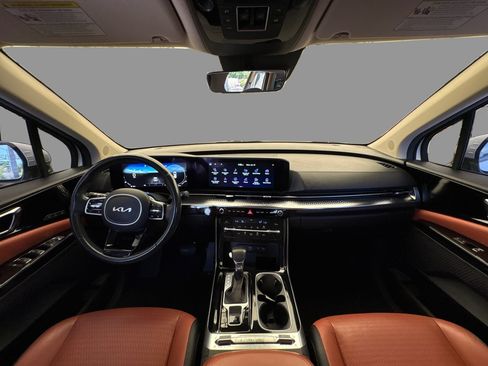Used 2022 Kia Carnival SX Prestige FWD image 22
