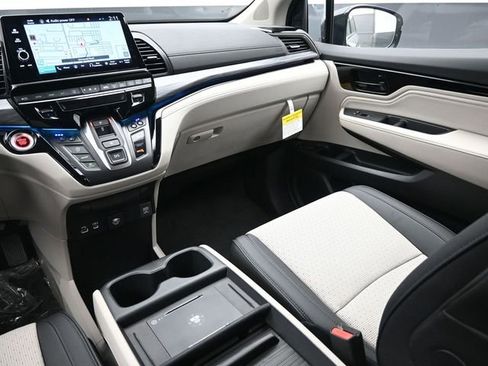 New 2026 Honda Odyssey Elite image 11