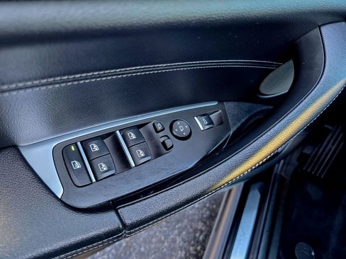 Used 2019 BMW X4 xDrive30i w/ Executive Package image 22