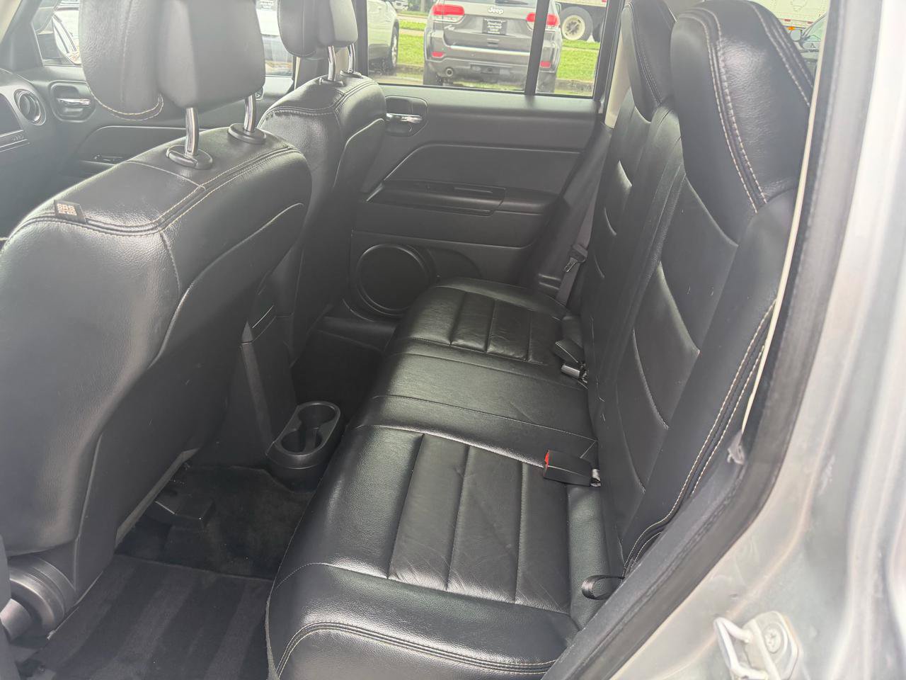 Used 2016 Jeep Patriot High Altitude AWD/4WD image 12