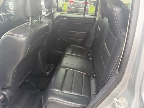 Used 2016 Jeep Patriot High Altitude AWD/4WD image 12