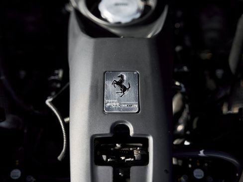 Used 2022 Ferrari F8 Tributo image 25