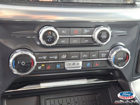 New 2025 Ford F150 Lariat w/ Equipment Group 501A Mid image 13