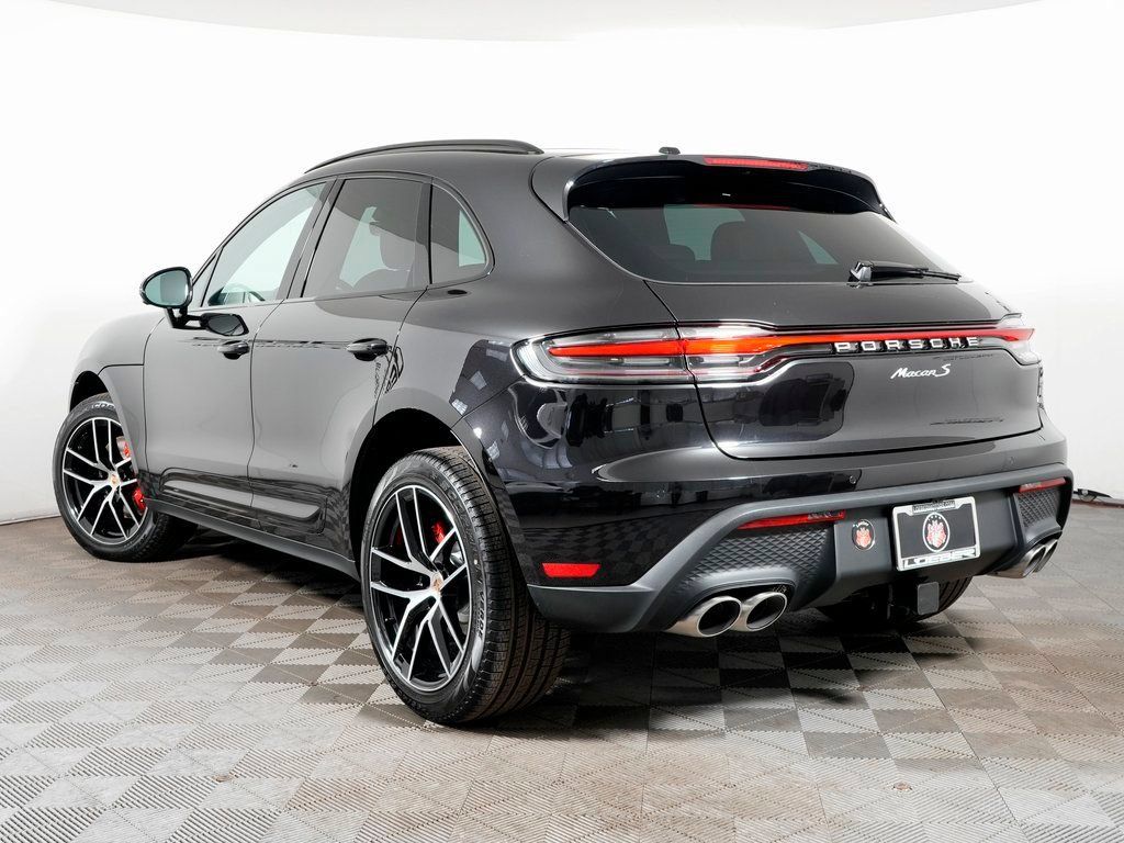 Certified 2026 Porsche Macan S AWD/4WD image 3