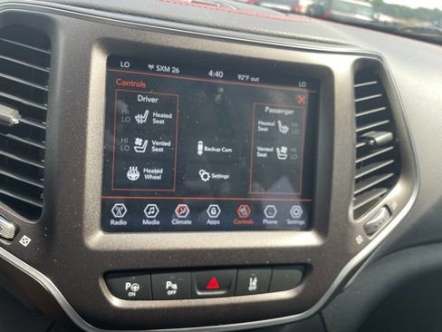 Used 2021 Jeep Cherokee Trailhawk w/ Technology Group AWD/4WD image 36