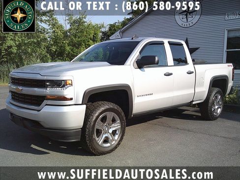 Used 2018 Chevrolet Silverado 1500 Custom w/ Custom Value Package AWD/4WD image 1