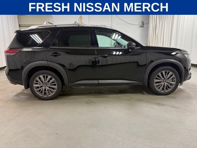 Used 2024 Nissan Pathfinder SL w/ SL Premium Package AWD/4WD image 3