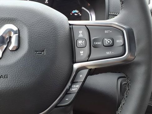 New 2026 RAM 2500 Laramie AWD/4WD image 21