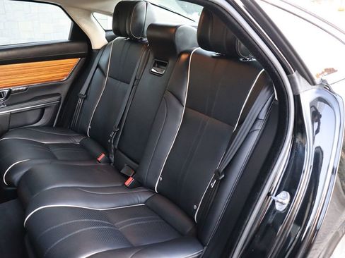 Used 2014 Jaguar XJ L Portfolio image 49