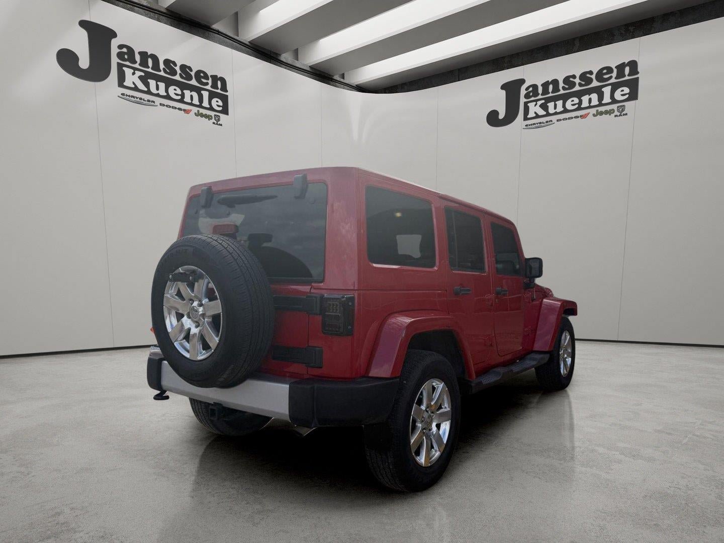 Used 2013 Jeep Wrangler Unlimited Sahara w/ Connectivity Group AWD/4WD image 6
