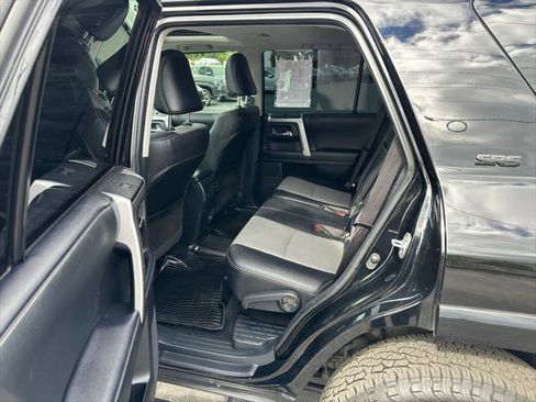 Certified 2022 Toyota 4Runner SR5 Premium w/ Moonroof Package AWD/4WD image 15