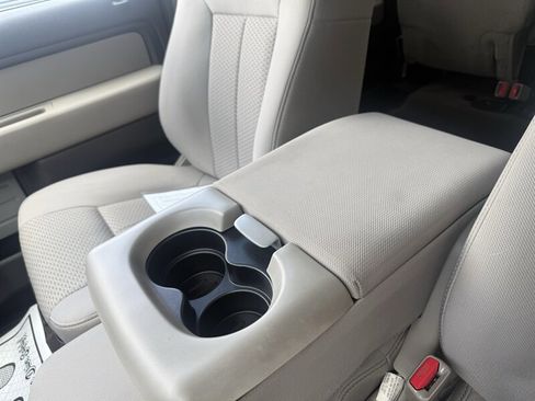 Used 2010 Ford F150 XLT RWD image 21