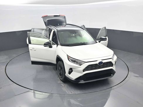 Used 2019 Toyota RAV4 XSE w/ Carpet Mat Package AWD/4WD image 48