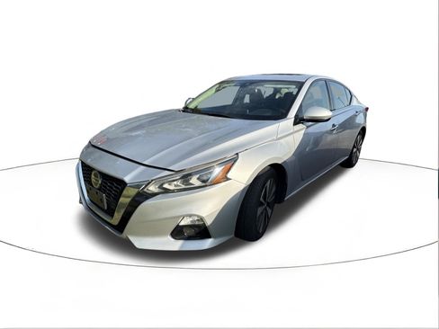 Used 2020 Nissan Altima 2.5 SL FWD image 4