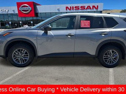 Used 2023 Nissan Rogue S AWD/4WD image 6