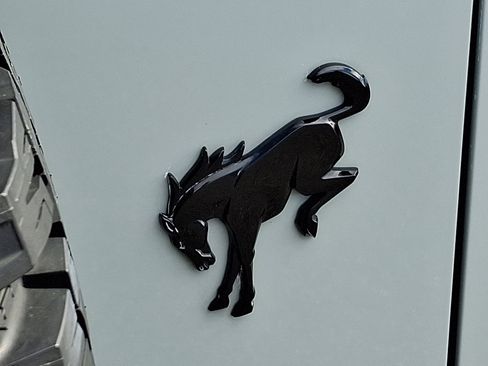 Used 2023 Ford Bronco Wildtrak image 32