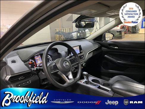 Used 2022 Nissan Altima 2.5 S FWD image 27