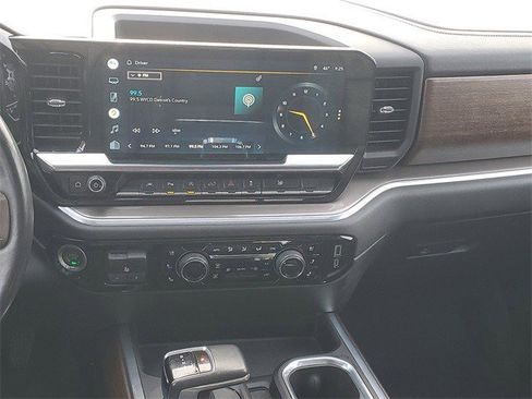 Certified 2022 Chevrolet Silverado 1500 High Country w/ High Country Premium Package image 14