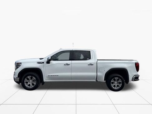 Used 2025 GMC Sierra 1500 SLT AWD/4WD image 4